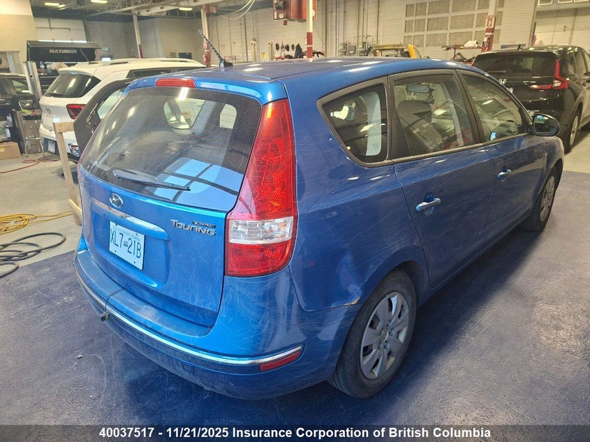 KMHDC85E59U045464 2009 HYUNDAI ELANTRA photo no. 4
