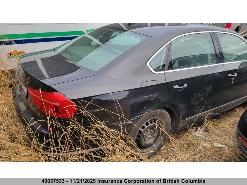1VWAS7A36GC027807 2016 VOLKSWAGEN PASSAT photo no. 3