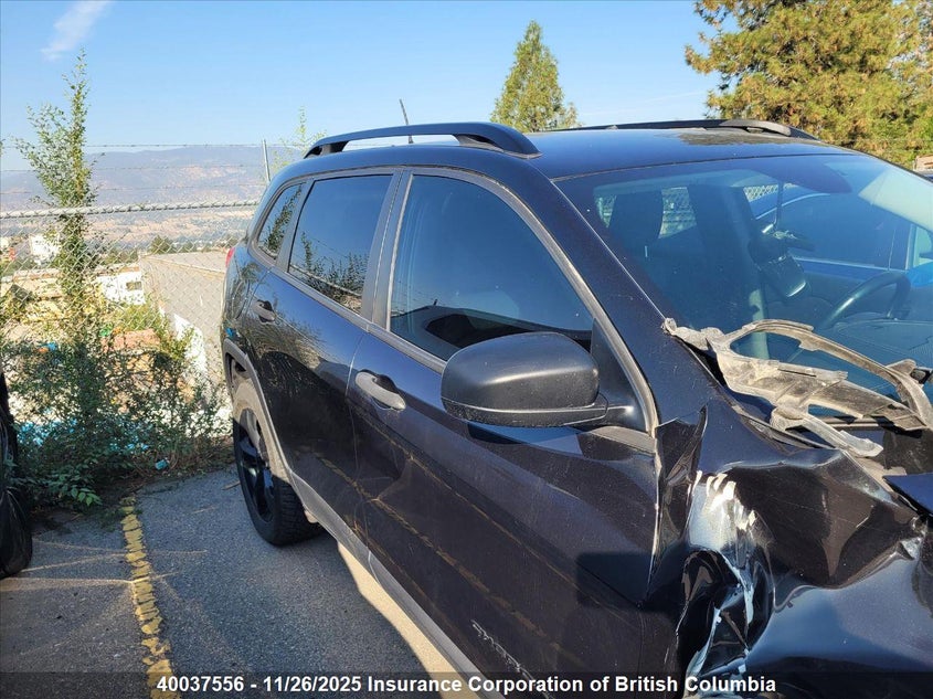 2016 Jeep Cherokee Sport VIN: 1C4PJMAB5GW353327 Lot: 40037556