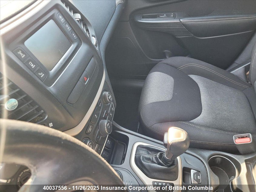 2016 Jeep Cherokee Sport VIN: 1C4PJMAB5GW353327 Lot: 40037556