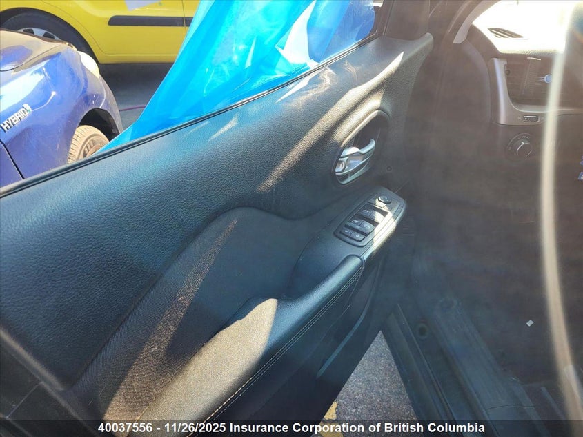 2016 Jeep Cherokee Sport VIN: 1C4PJMAB5GW353327 Lot: 40037556