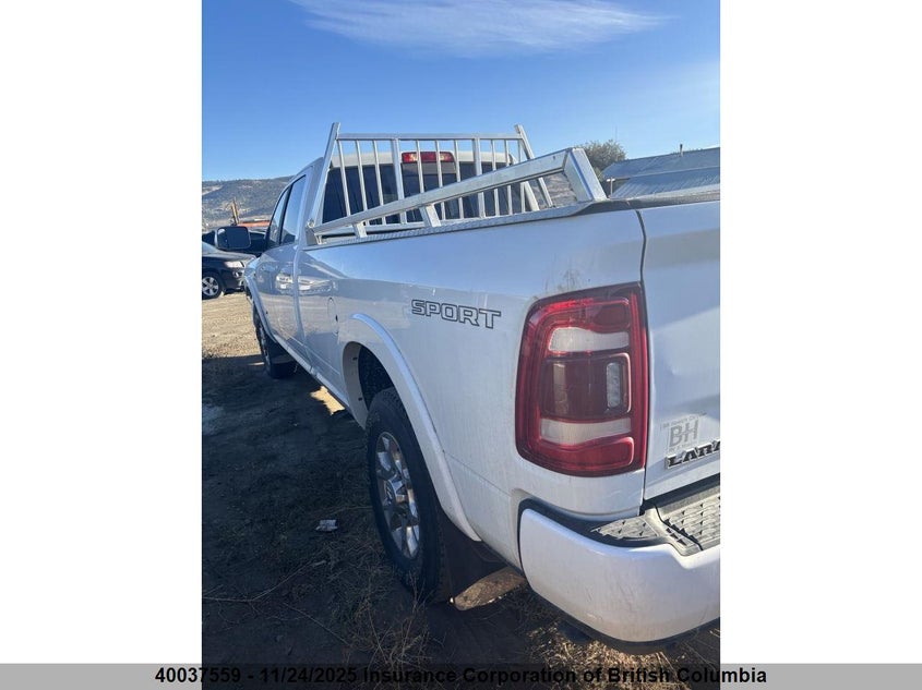 3C63R3JL2NG409723 2022 RAM 3500 photo no. 3