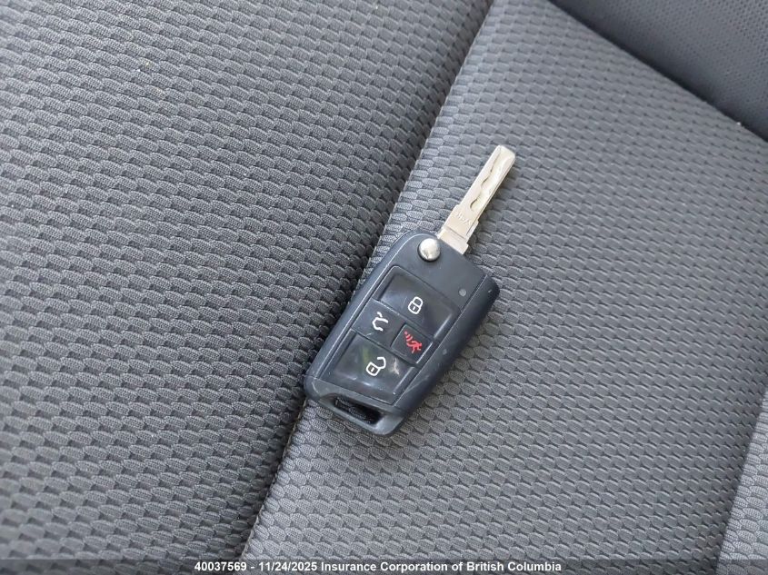 2017 Volkswagen Golf VIN: 3VW217AU9HM022472 Lot: 40037569