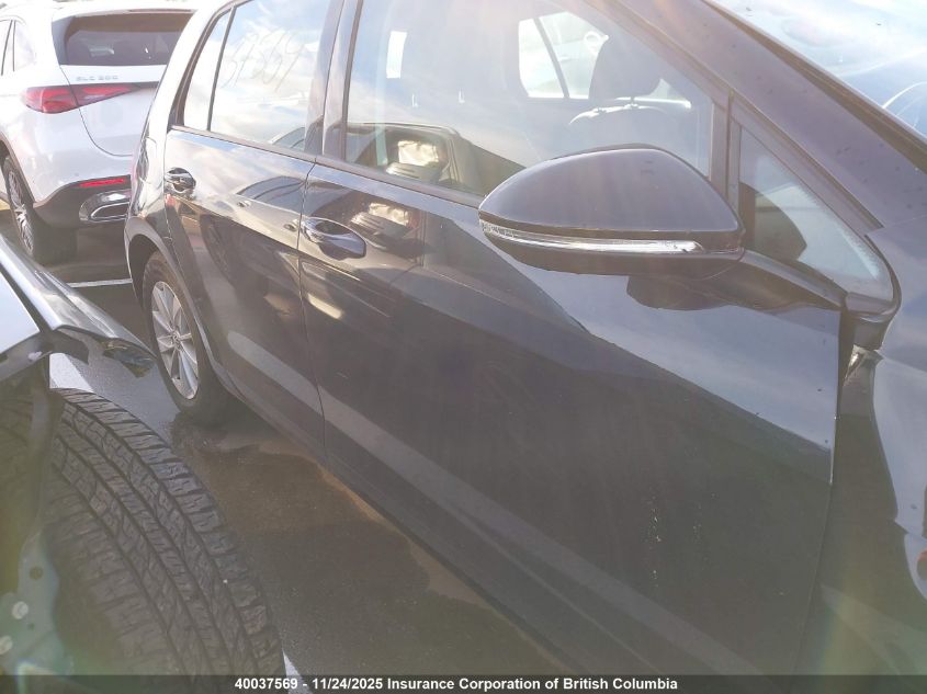 2017 Volkswagen Golf VIN: 3VW217AU9HM022472 Lot: 40037569