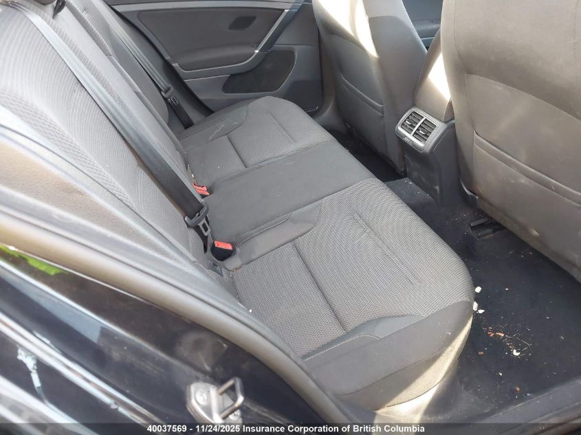 2017 Volkswagen Golf VIN: 3VW217AU9HM022472 Lot: 40037569