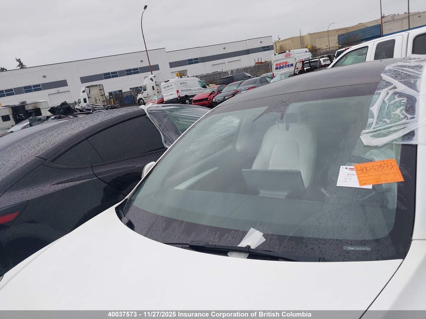 2022 Tesla Model 3 VIN: 5YJ3E1EA6NF176582 Lot: 40037573