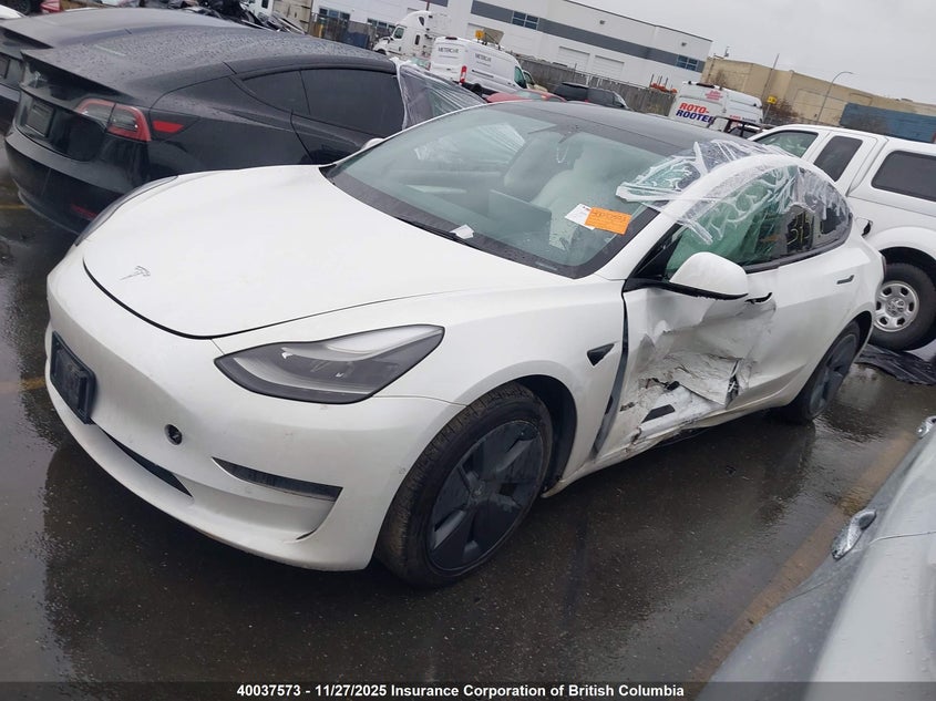 5YJ3E1EA6NF176582 2022 TESLA MODEL 3 photo no. 2