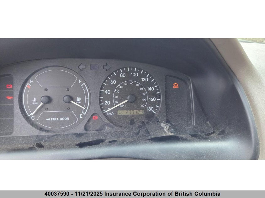 2T1BR12E6YC784537 2000 TOYOTA COROLLA photo no. 8