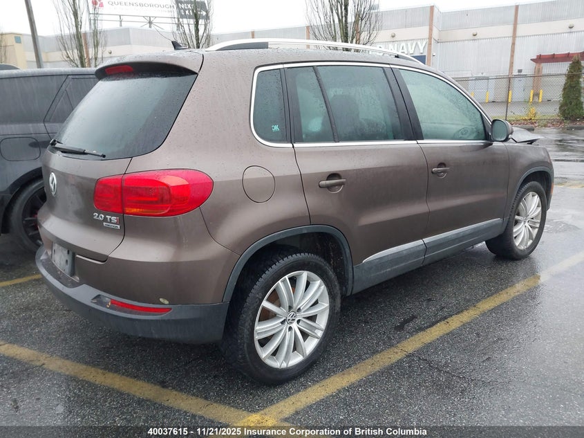 WVGJV7AX5FW030722 2015 VOLKSWAGEN TIGUAN photo no. 4
