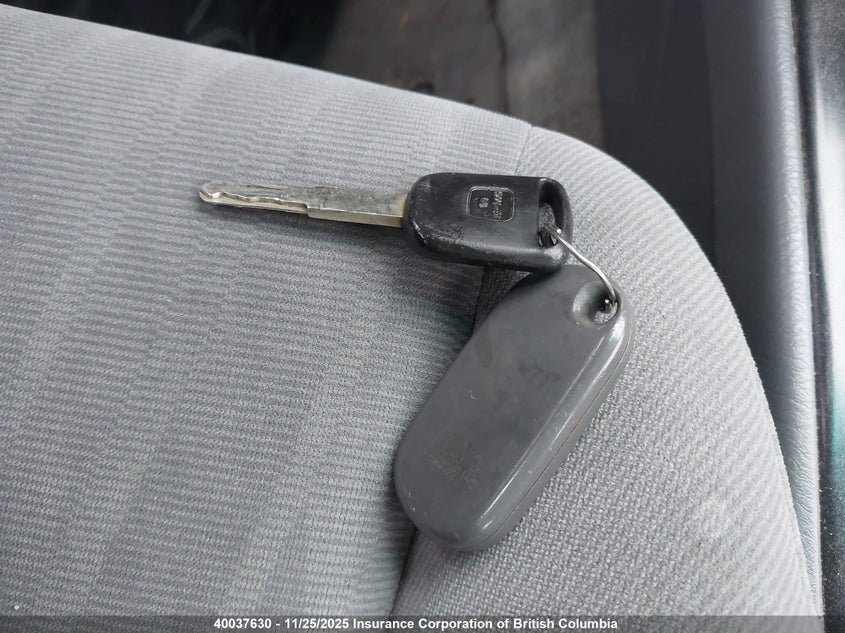 2003 Honda Civic VIN: 2HGES16663H900517 Lot: 40037630