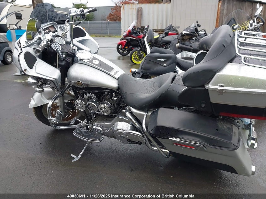 2003 Harley-Davidson Fltri Anniversary VIN: 5HD1FSW443Y610117 Lot: 40030691