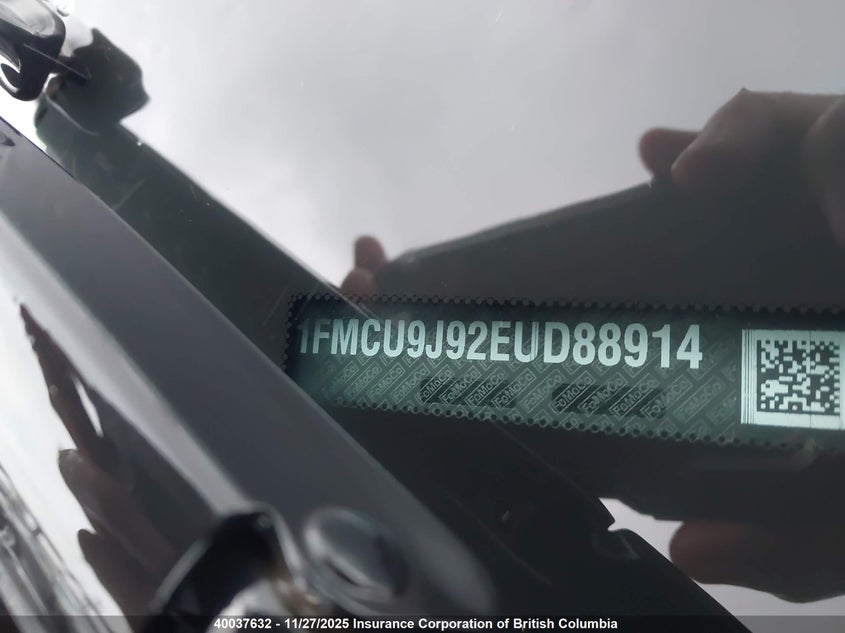 2014 Ford Escape Titanium VIN: 1FMCU9J92EUD88914 Lot: 40037632