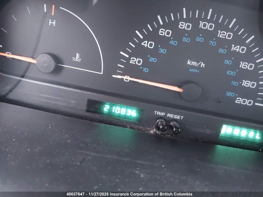 2000 Dodge Caravan VIN: 2B4GP25G5YR846358 Lot: 40037647