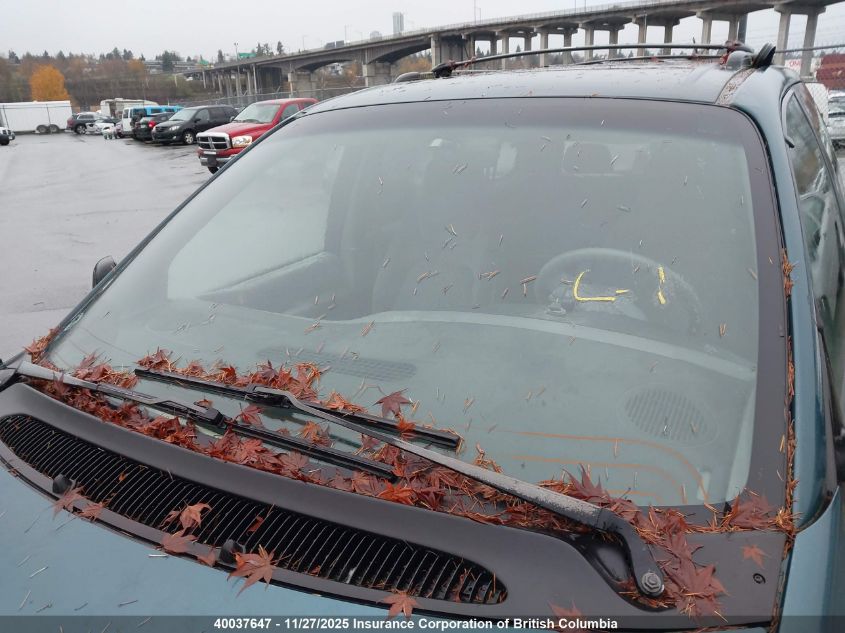 2000 Dodge Caravan VIN: 2B4GP25G5YR846358 Lot: 40037647