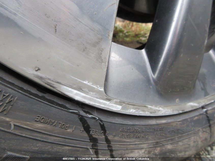 2019 Jeep Cherokee Overland VIN: 1C4PJMJX6KD442632 Lot: 40037665