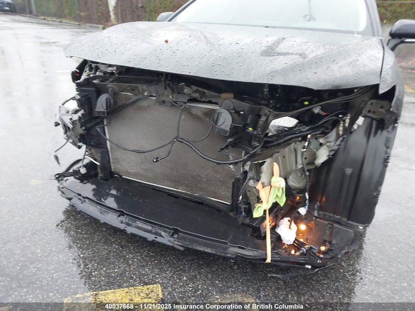 4T1B21HK6MU015837 2021 TOYOTA CAMRY photo no. 6