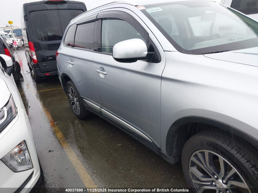2017 Mitsubishi Outlander Es VIN: JA4AZ2A35HZ610363 Lot: 40037690