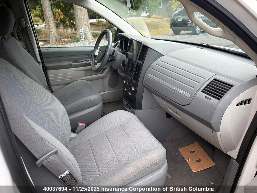 2008 Dodge Grand Caravan Se VIN: 2D8HN44H78R817688 Lot: 40037694