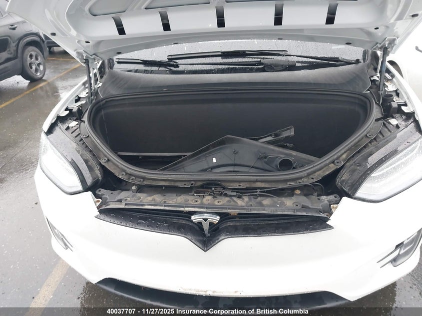 2020 Tesla Model X Awd/Standard Range VIN: 5YJXCDE25LF270919 Lot: 40037707