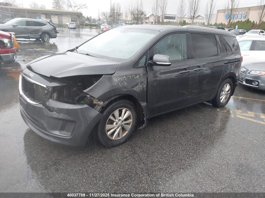 KNDMB5C19G6211072 2016 KIA SEDONA photo no. 2