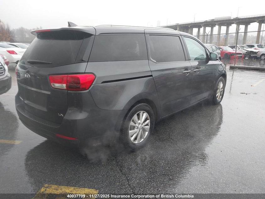 KNDMB5C19G6211072 2016 KIA SEDONA photo no. 4