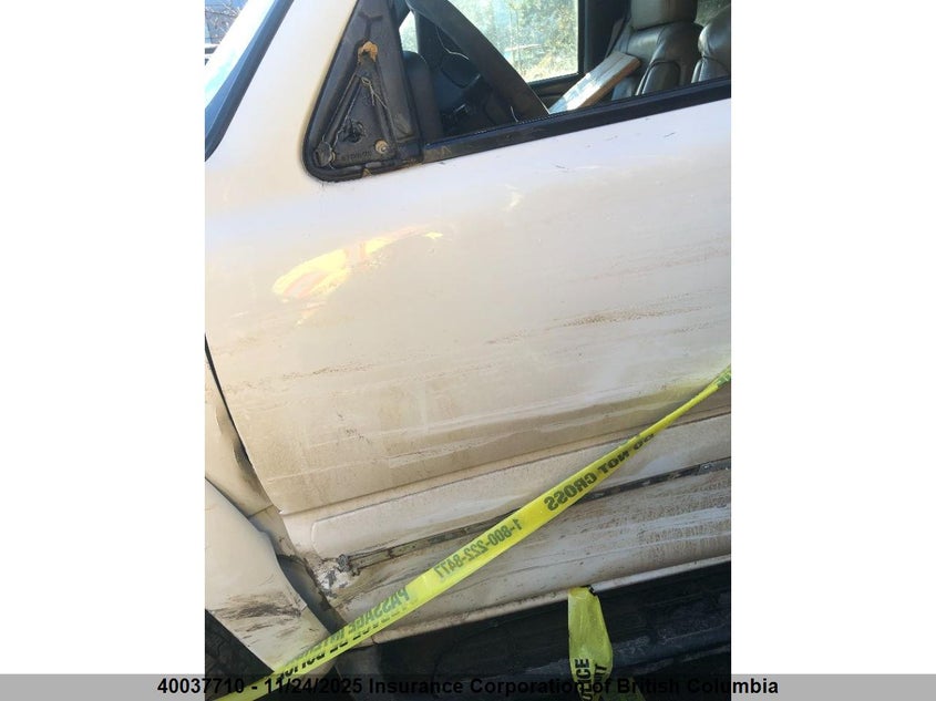 2002 Chevrolet Suburban K2500 VIN: 3GNGK26G62G129956 Lot: 40037710