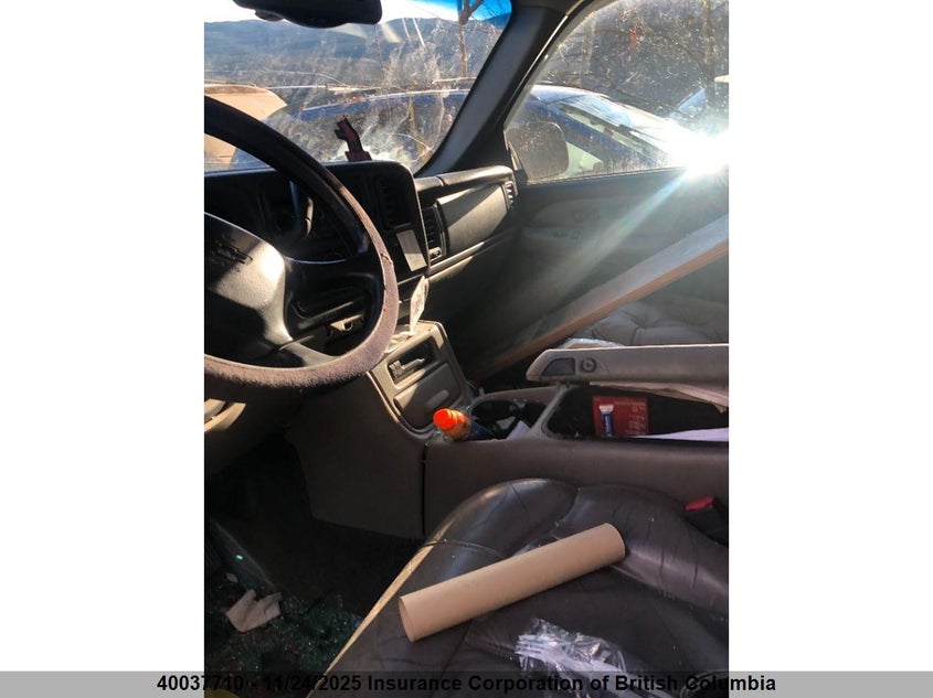 2002 Chevrolet Suburban K2500 VIN: 3GNGK26G62G129956 Lot: 40037710