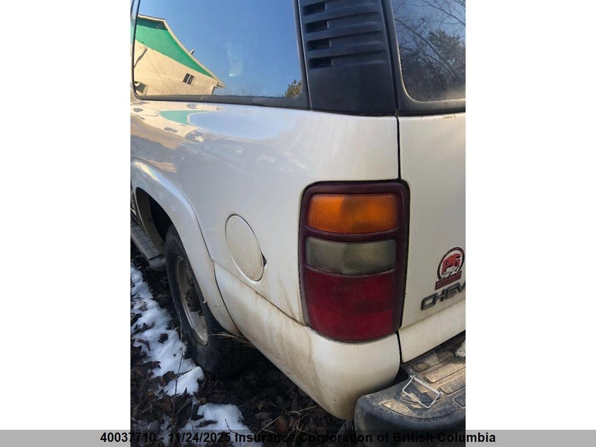 2002 Chevrolet Suburban K2500 VIN: 3GNGK26G62G129956 Lot: 40037710