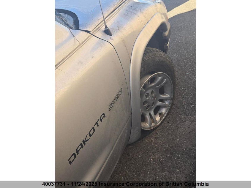 2002 Dodge Dakota Sport/Rt VIN: 1B7GL32X22S698975 Lot: 40037731