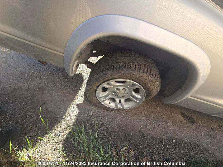 2002 Dodge Dakota Sport/Rt VIN: 1B7GL32X22S698975 Lot: 40037731