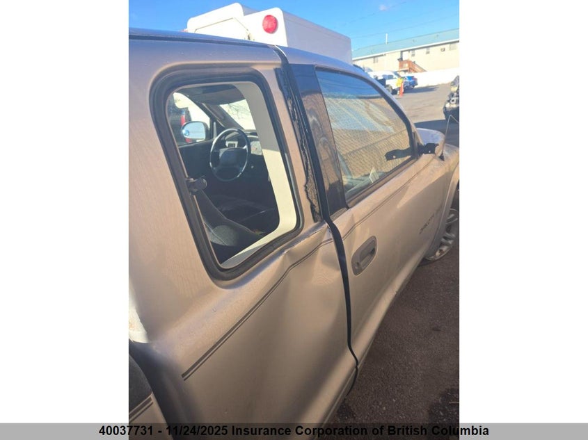 2002 Dodge Dakota Sport/Rt VIN: 1B7GL32X22S698975 Lot: 40037731