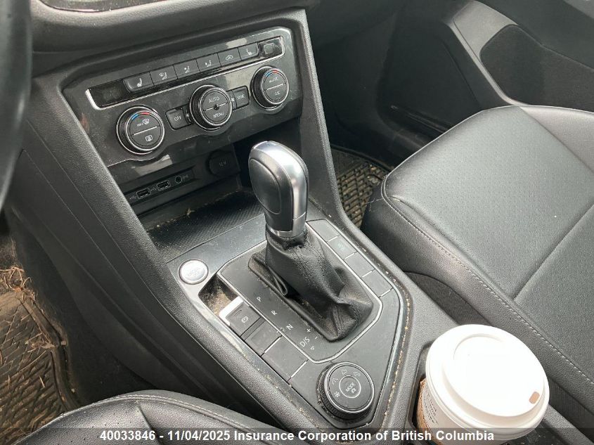 2019 Volkswagen Tiguan Se/Sel/Sel R-Line Jet-Black/Sel R-Line VIN: 3VV2B7AX7KM072936 Lot: 40033846