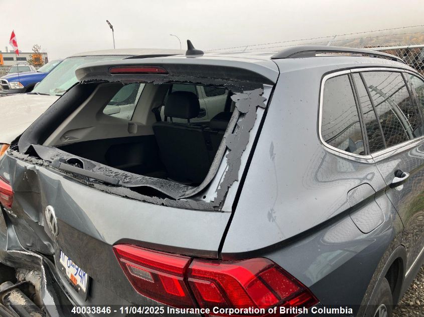 2019 Volkswagen Tiguan Se/Sel/Sel R-Line Jet-Black/Sel R-Line VIN: 3VV2B7AX7KM072936 Lot: 40033846