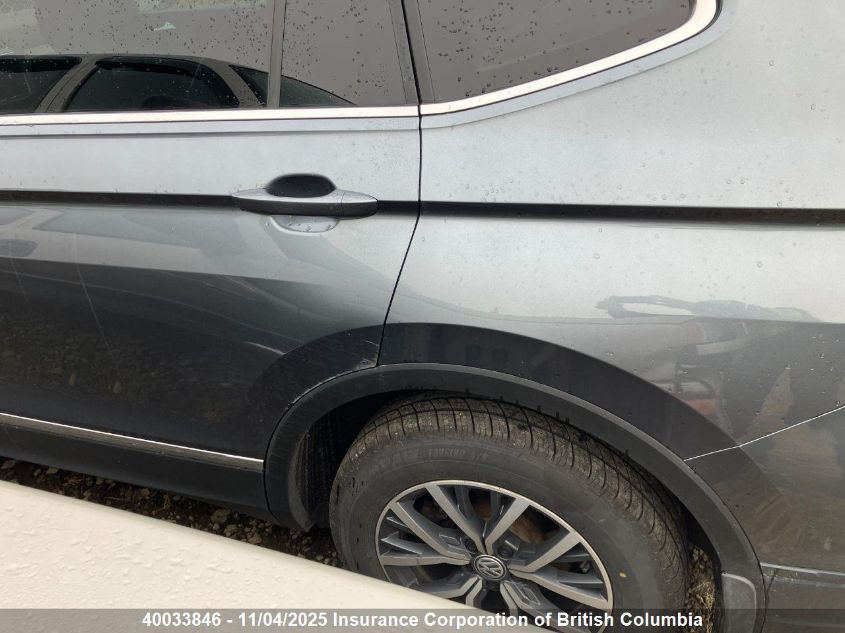 2019 Volkswagen Tiguan Se/Sel/Sel R-Line Jet-Black/Sel R-Line VIN: 3VV2B7AX7KM072936 Lot: 40033846