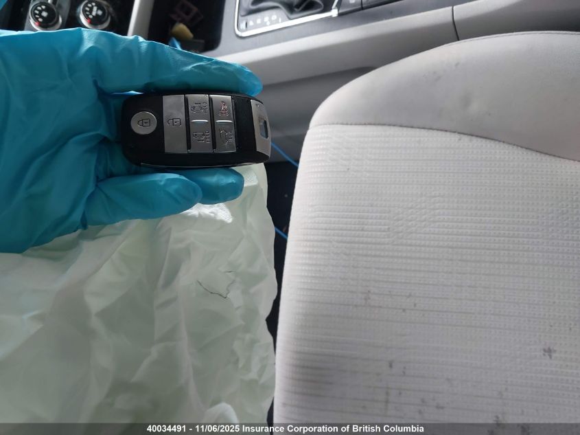 2020 Kia Sedona Lx/Ex VIN: KNDMB5C12L6573982 Lot: 40034491