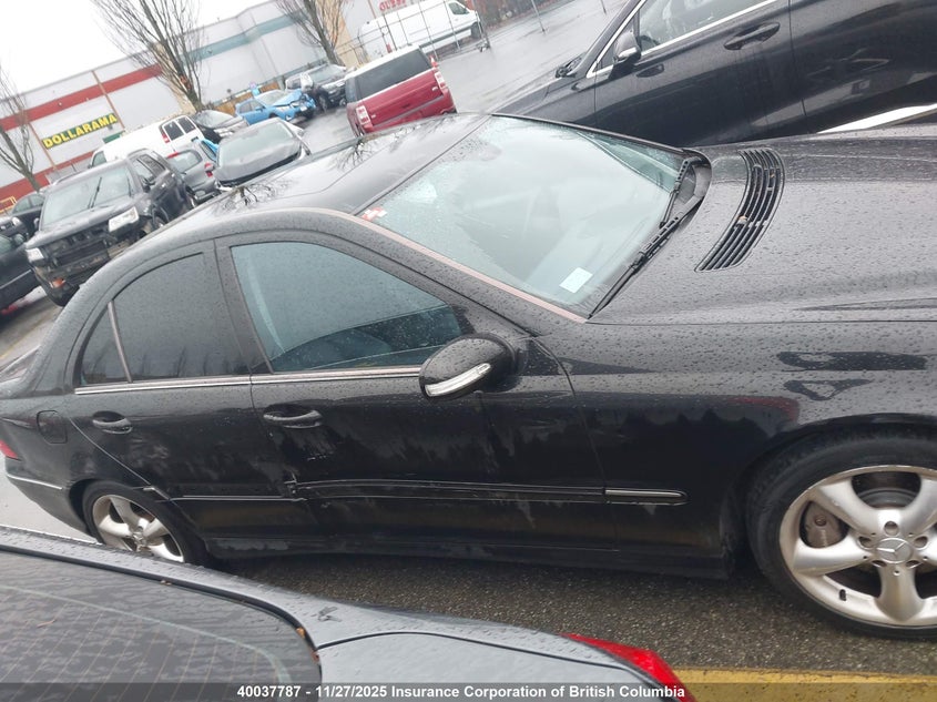 2005 Mercedes-Benz C 230K Sport Sedan VIN: WDBRF40J85F569543 Lot: 40037787