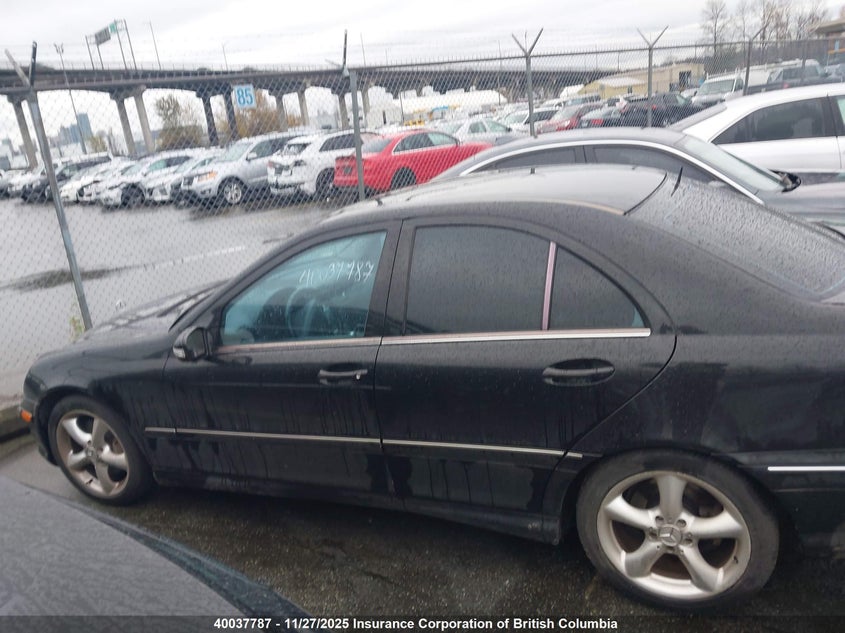 2005 Mercedes-Benz C 230K Sport Sedan VIN: WDBRF40J85F569543 Lot: 40037787