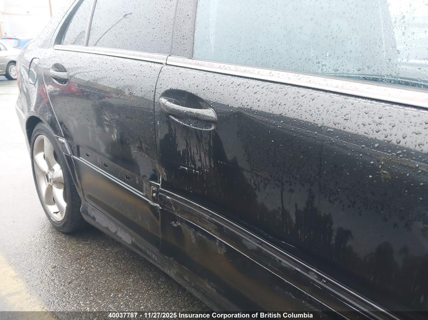 2005 Mercedes-Benz C 230K Sport Sedan VIN: WDBRF40J85F569543 Lot: 40037787