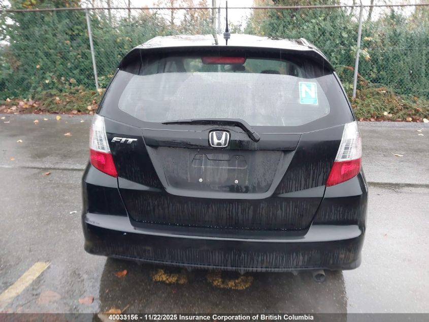 2010 Honda Fit Lx VIN: JHMGE8H51AC800691 Lot: 40033156