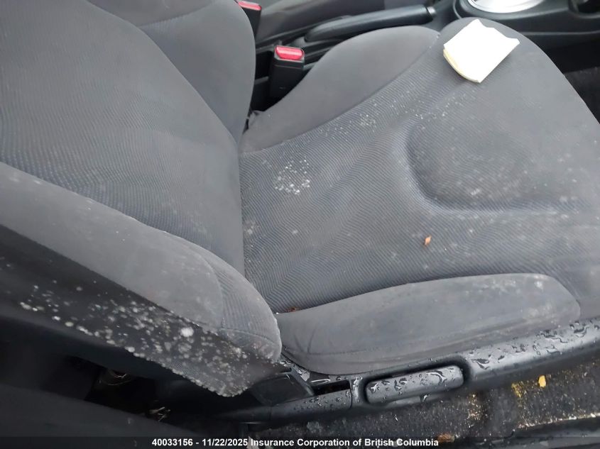 2010 Honda Fit Lx VIN: JHMGE8H51AC800691 Lot: 40033156