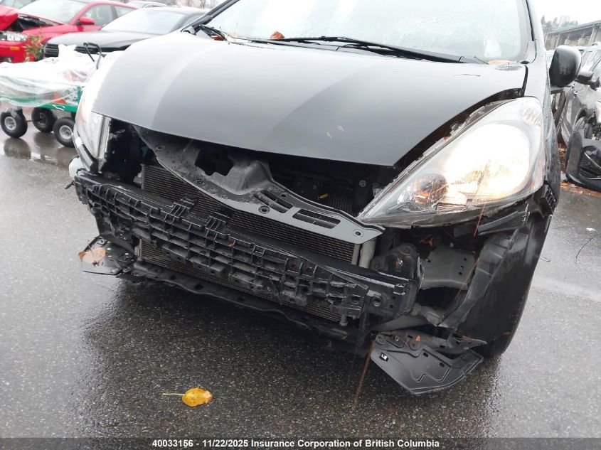 2010 Honda Fit Lx VIN: JHMGE8H51AC800691 Lot: 40033156