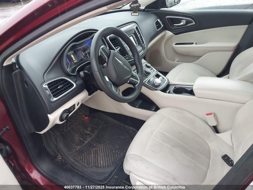 1C3CCCAB7FN711233 2015 CHRYSLER 200 photo no. 5