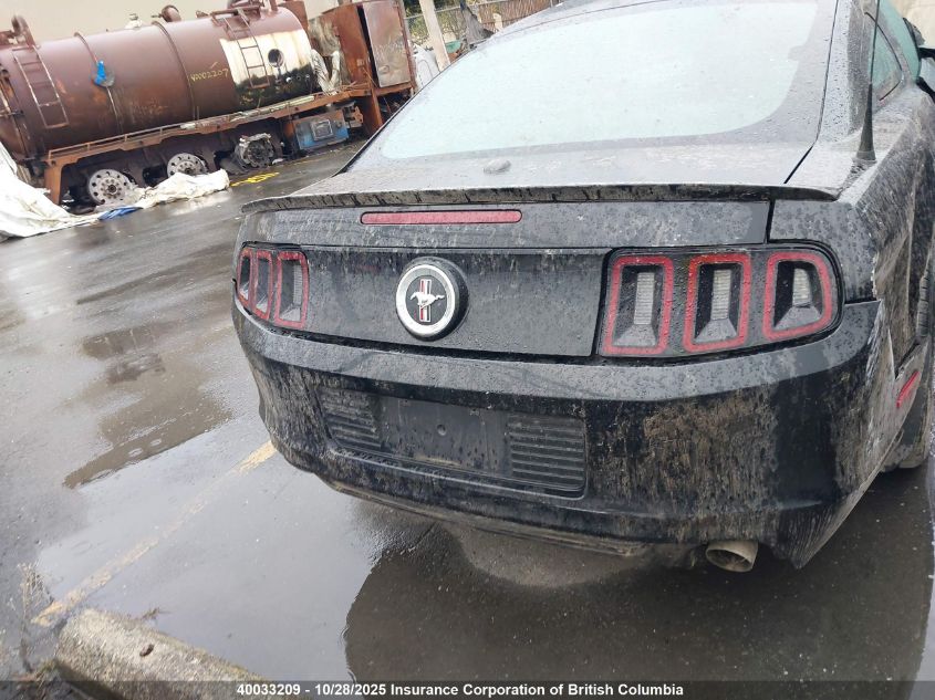 2014 Ford Mustang V6 Premium VIN: 1ZVBP8AM9E5205389 Lot: 40033209