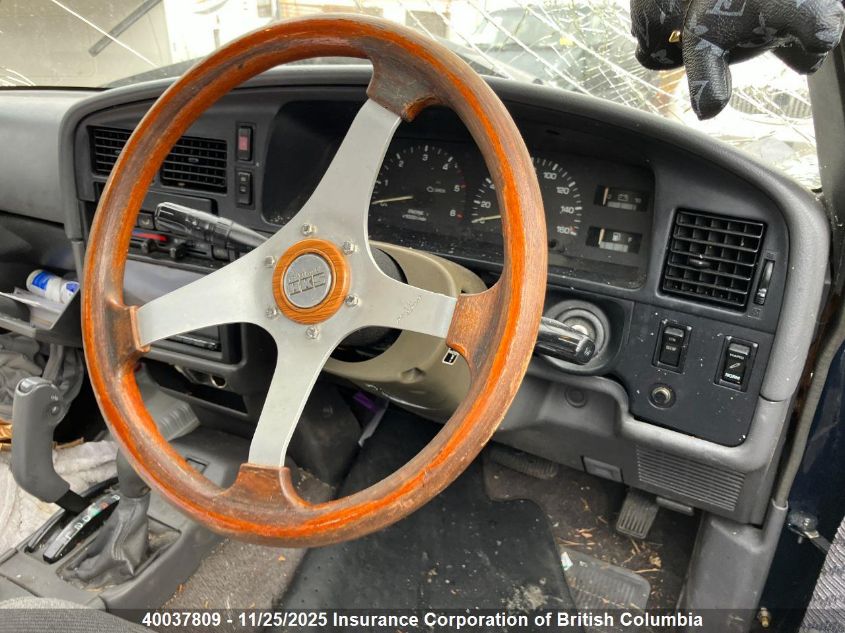 KZN1309007491 1993 TOYOTA  photo no. 21