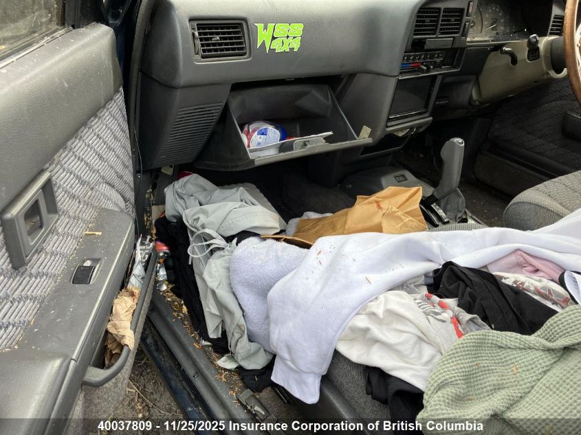 KZN1309007491 1993 TOYOTA  photo no. 7