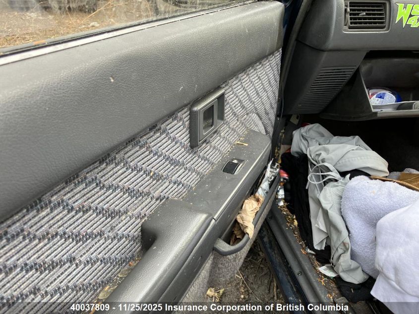 KZN1309007491 1993 TOYOTA  photo no. 8