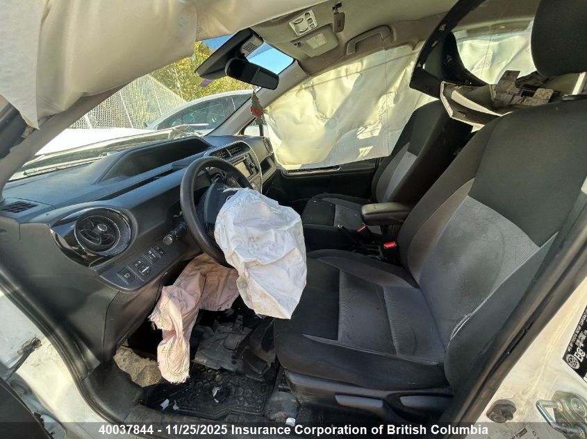 2018 Toyota Prius VIN: JTDKDTB36J1611314 Lot: 40037844