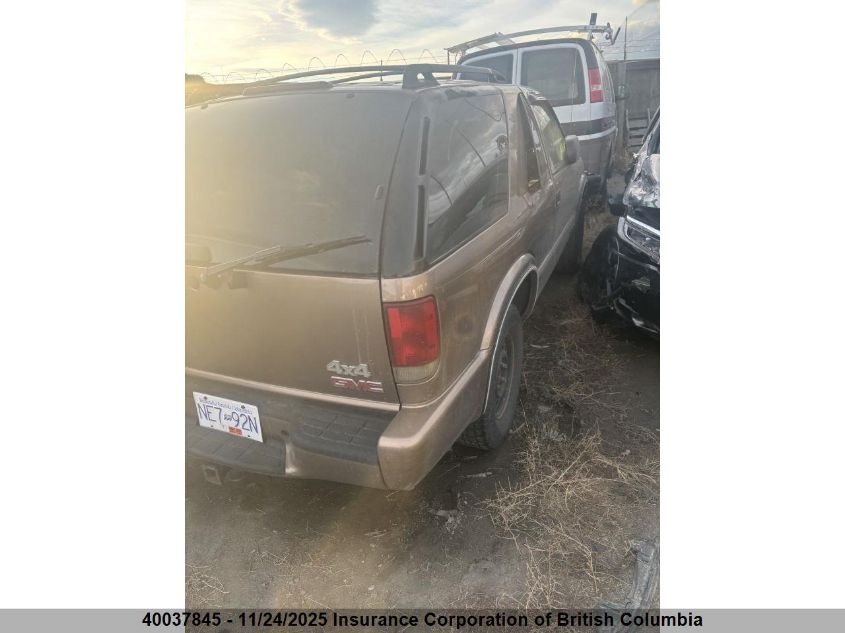 1GKCT18X85K114128 2005 GMC JIMMY photo no. 4