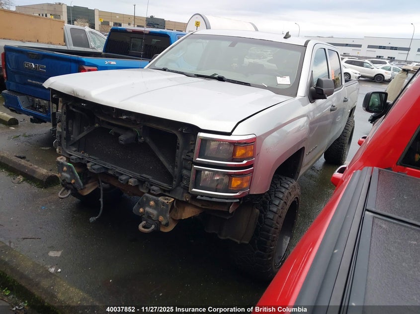 3GCUKREH0EG413778 2014 CHEVROLET SILVERADO photo no. 2