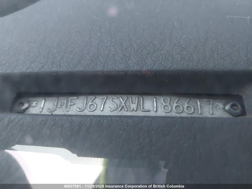 1J4FJ67SXWL186617 1998 JEEP CHEROKEE photo no. 19